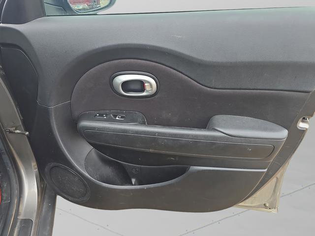 Used 2018 Kia Soul + image 28