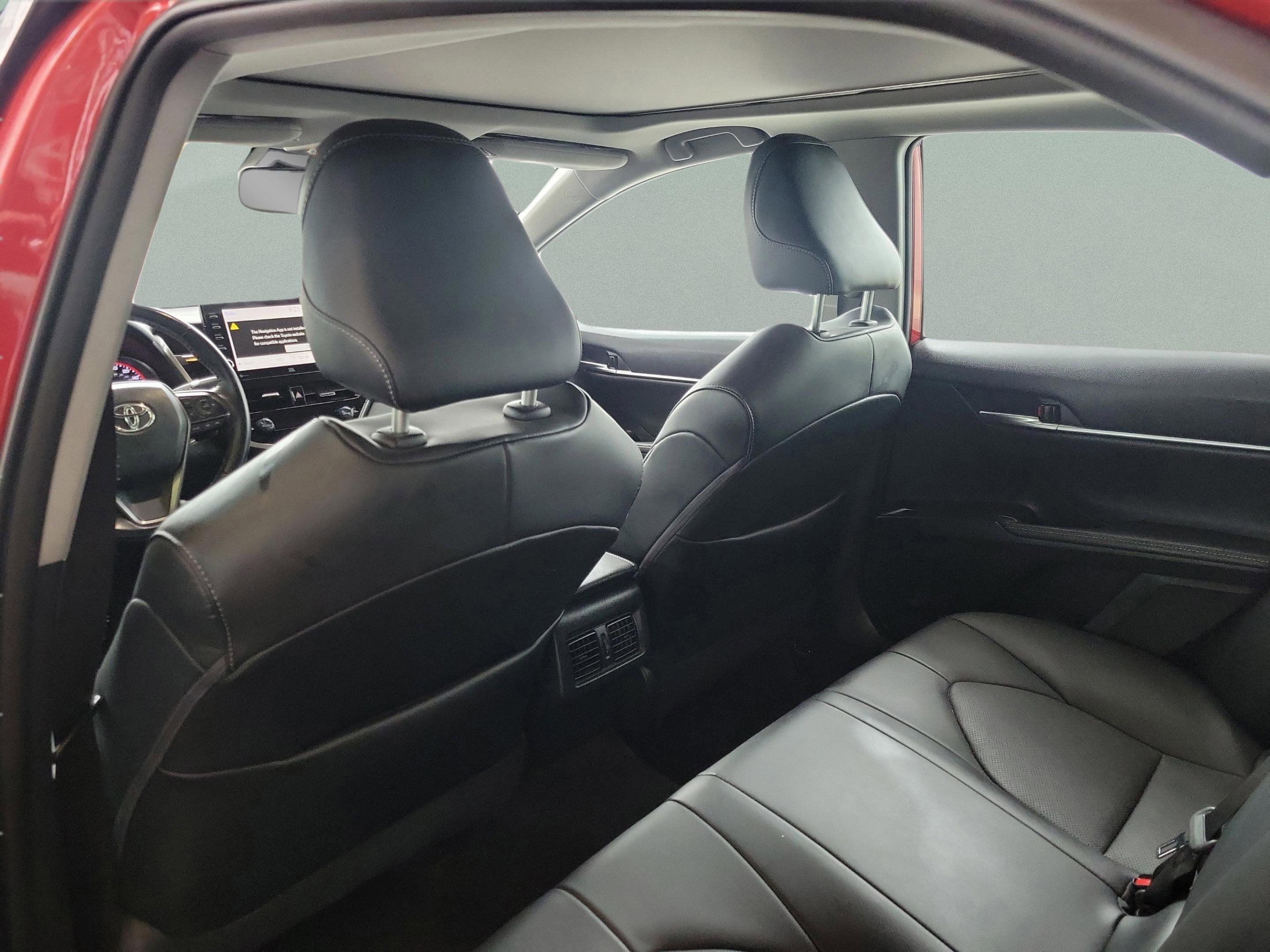 Used 2022 Toyota Camry XSE image 22