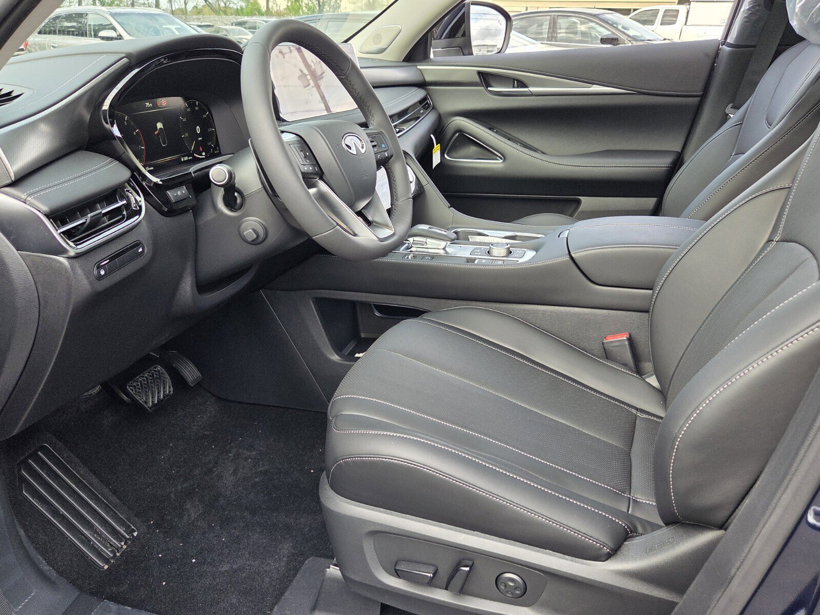 New 2026 INFINITI QX60 Luxe w/ Cargo Package image 13