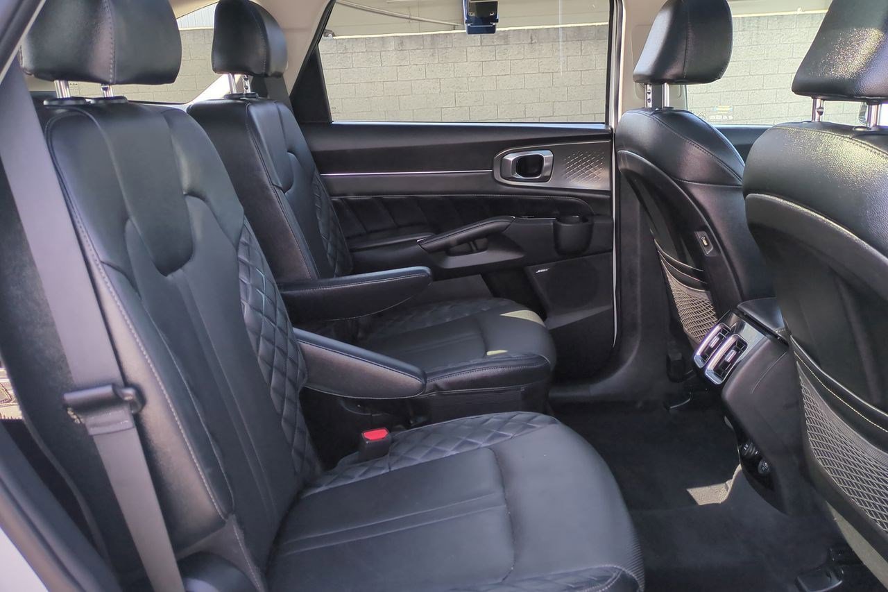 Certified 2021 Kia Sorento SX FWD image 25