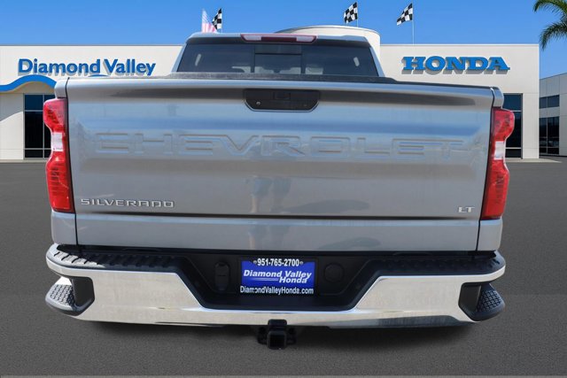 Used 2022 Chevrolet Silverado 1500 LT w/ Convenience Package II image 5