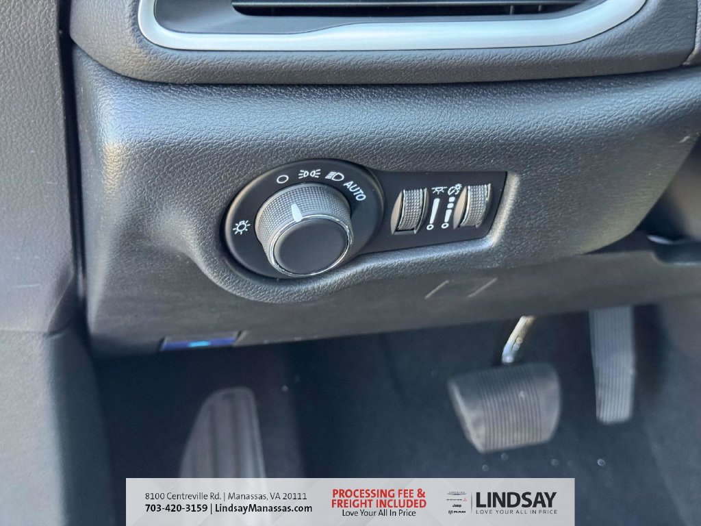 New 2027 Chrysler Pacifica LX FWD image 26
