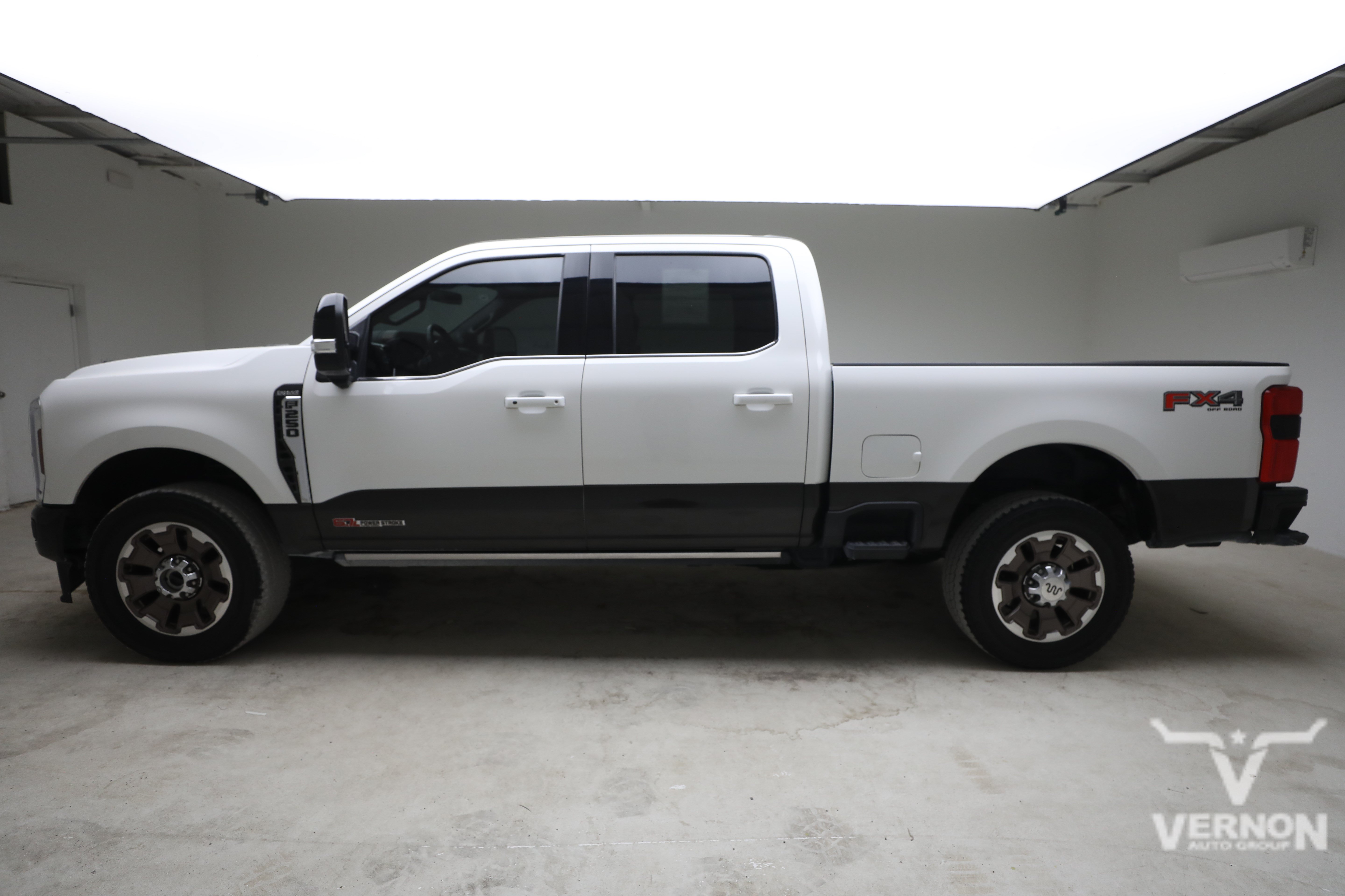 Used 2025 Ford F250 King Ranch AWD/4WD image 2