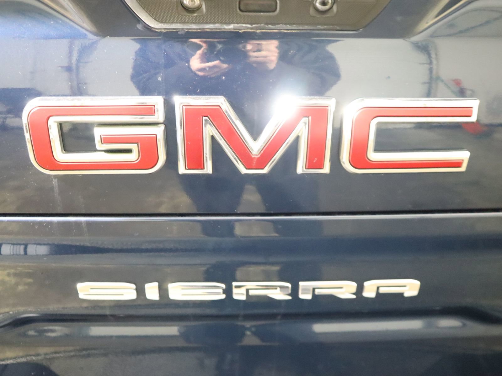 Used 2019 GMC Sierra 1500 AT4 w/ AT4 Premium Package AWD/4WD image 8
