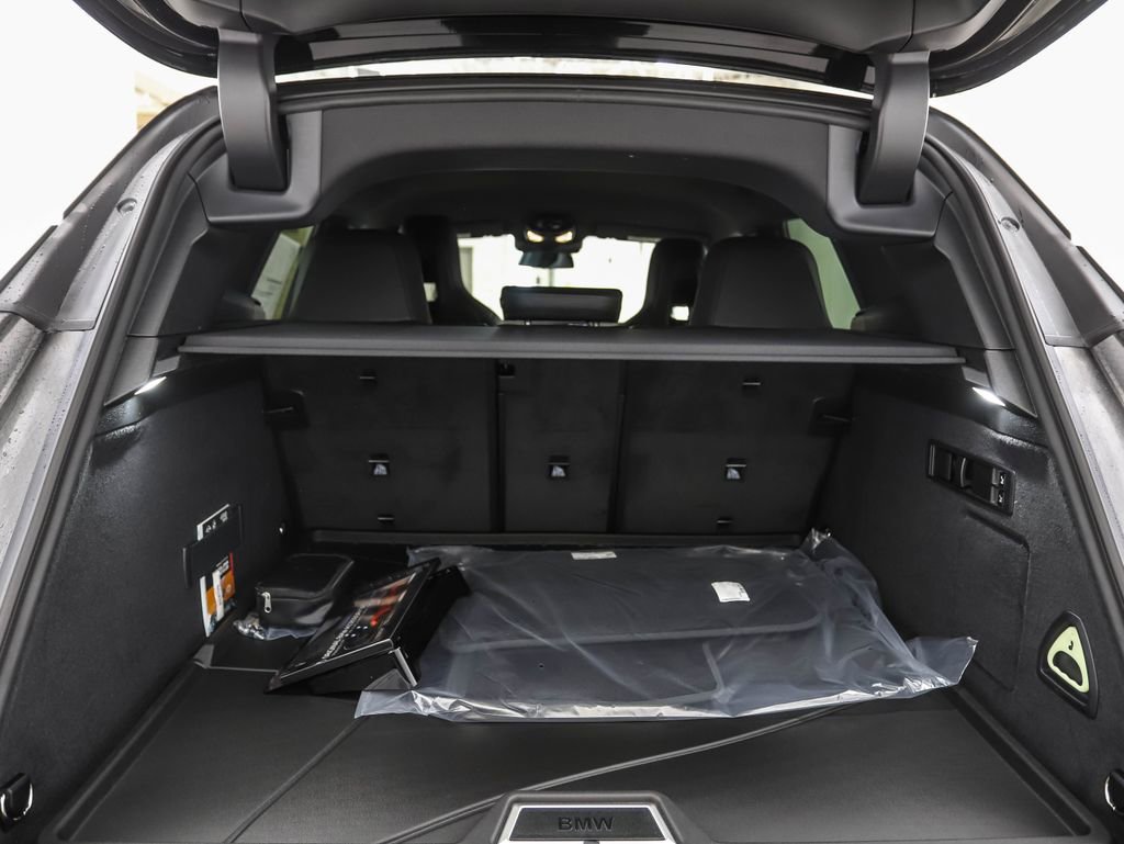 New 2026 BMW iX xDrive45 w/ Premium Package image 24