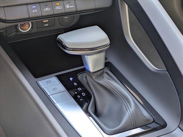 New 2026 Hyundai Elantra SE FWD image 16