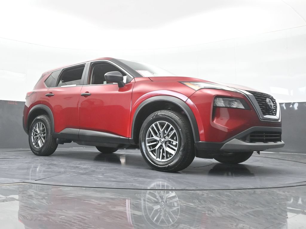 Used 2023 Nissan Rogue S FWD image 57