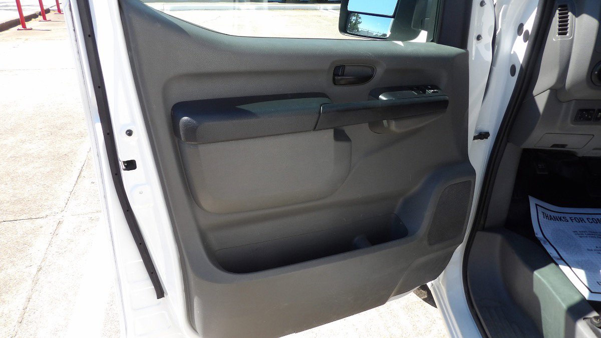 Used 2020 Nissan NV 2500 SV RWD image 6