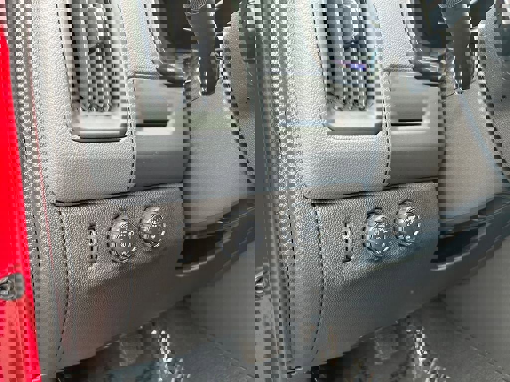 Used 2021 Chevrolet Colorado Z71 w/ Safety Package image 21