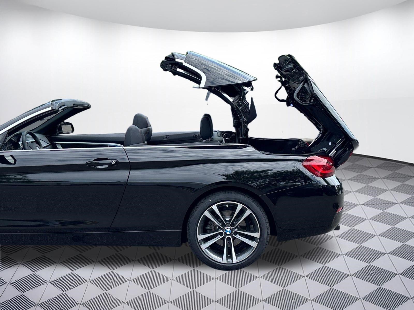 Used 2020 BMW 430i xDrive Convertible w/ Convenience Package AWD/4WD image 32