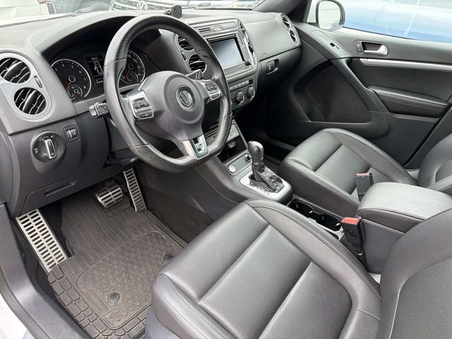 Used 2016 Volkswagen Tiguan R-Line FWD image 13