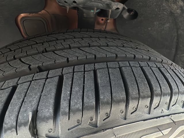 Used 2019 Hyundai Santa Fe Limited AWD/4WD image 11