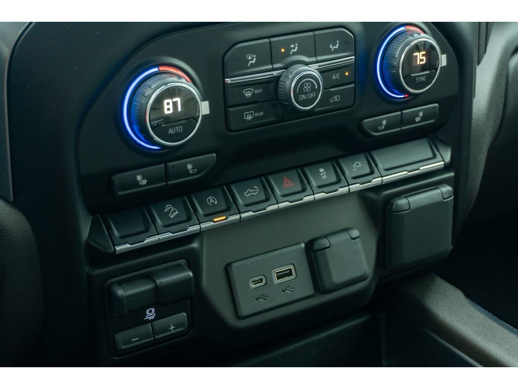 Used 2019 Chevrolet Silverado 1500 RST w/ All-Star Edition AWD/4WD image 26