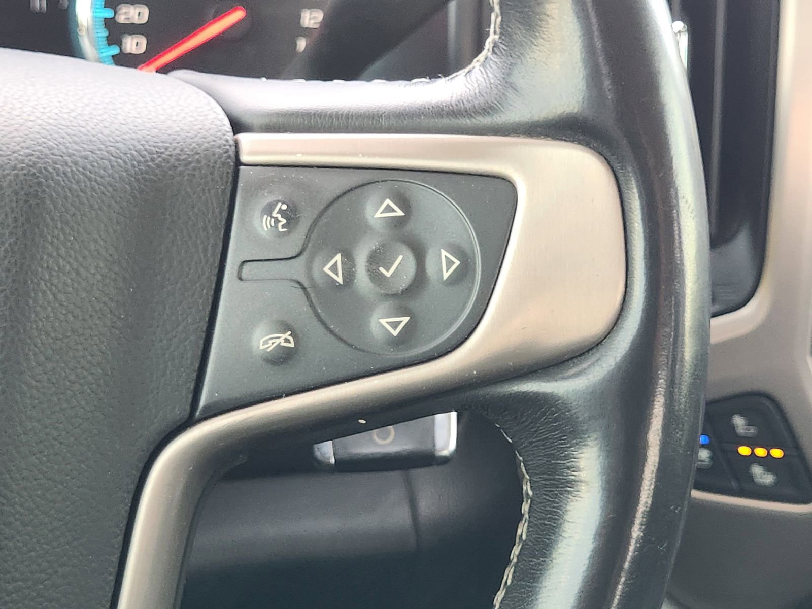 Used 2019 GMC Sierra 3500 Denali w/ Duramax Plus Package AWD/4WD image 31