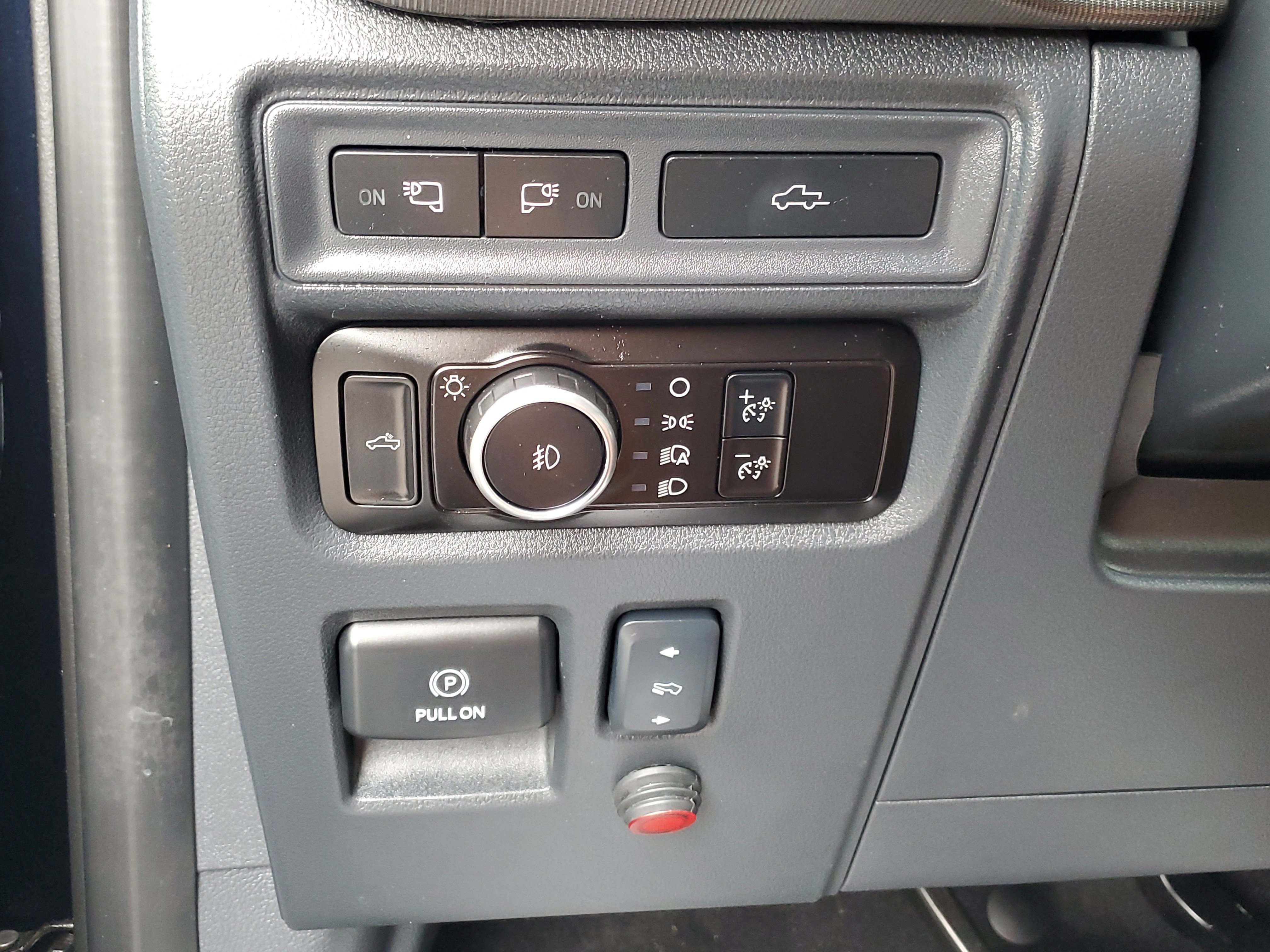 Used 2024 Ford F150 Lariat w/ Equipment Group 502A High image 27