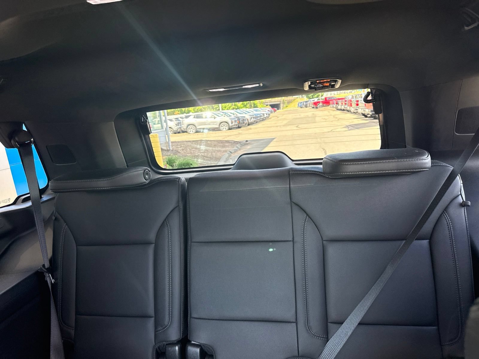 Used 2022 Chevrolet Tahoe LT w/ Luxury Package AWD/4WD image 17