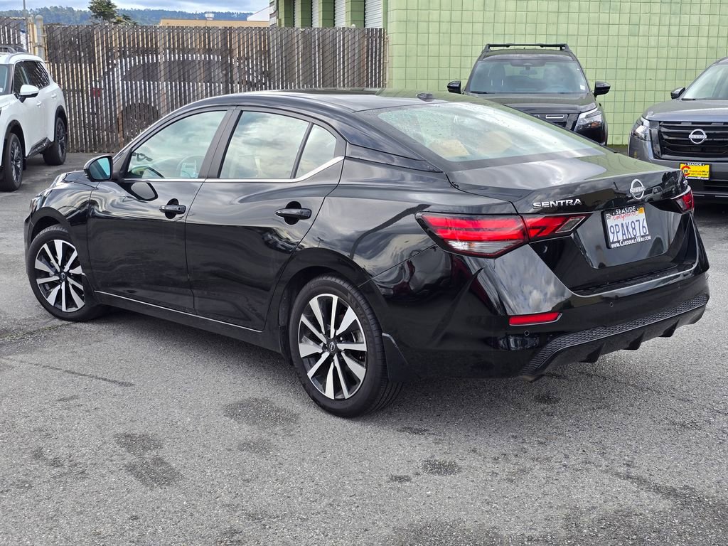 Used 2024 Nissan Sentra SV w/ SV Premium Package image 3