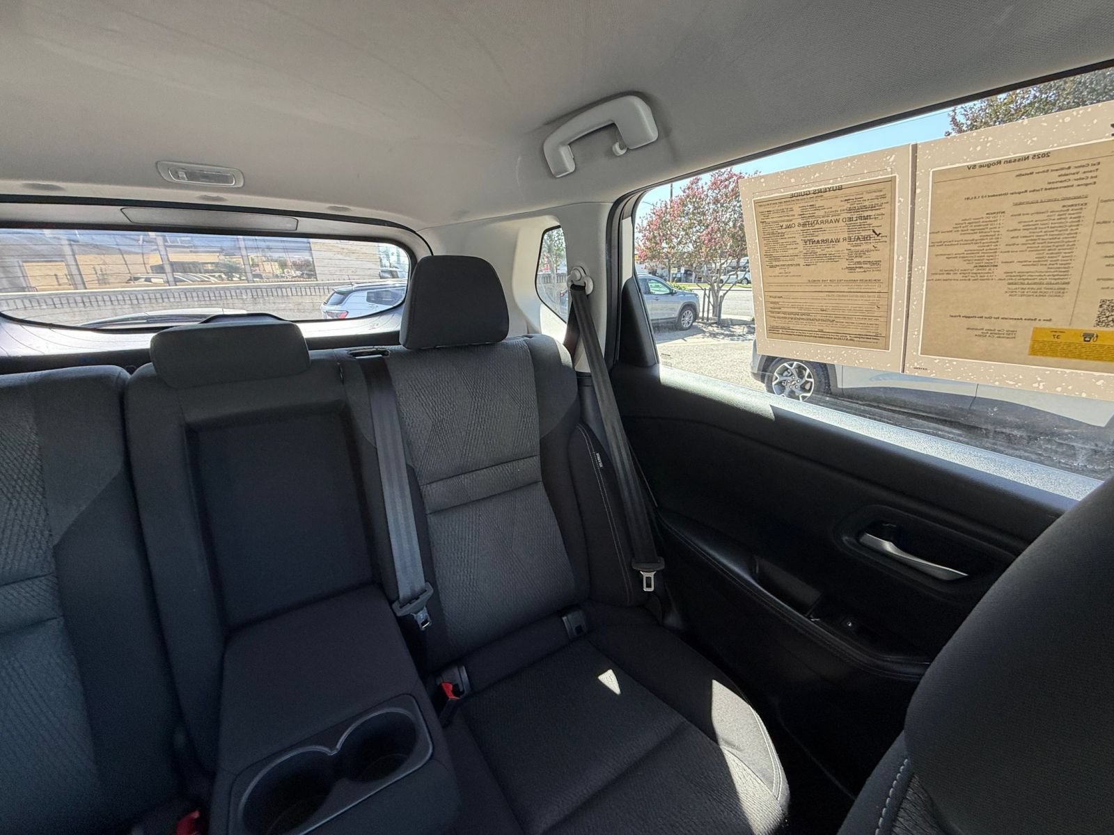 Used 2025 Nissan Rogue SV FWD image 39