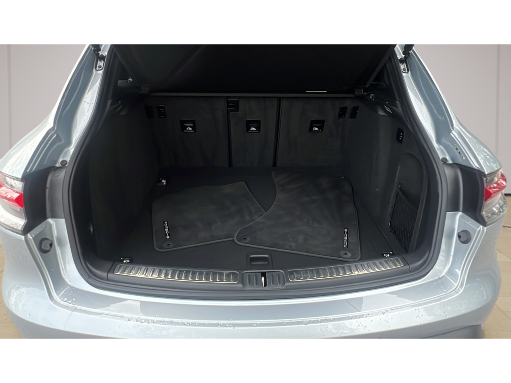 Certified 2025 Porsche Macan S AWD/4WD image 18