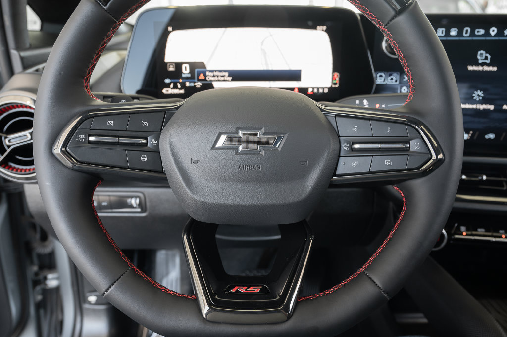 Used 2024 Chevrolet Equinox EV RS FWD image 21