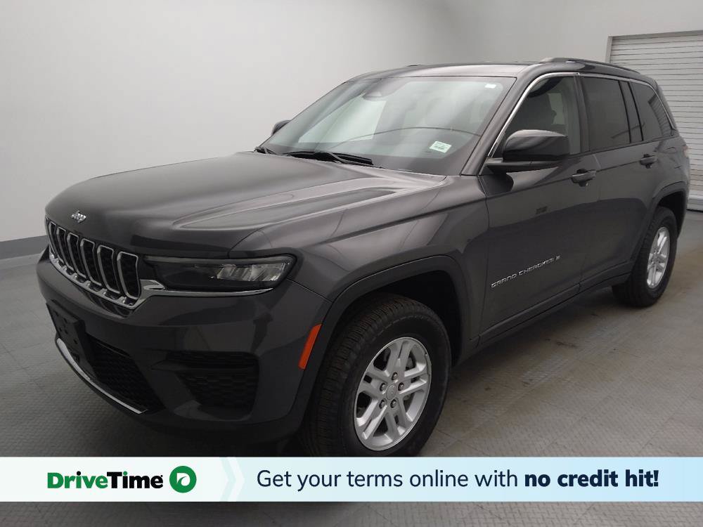 Used 2023 Jeep Grand Cherokee Laredo w/ Luxury Tech Group I