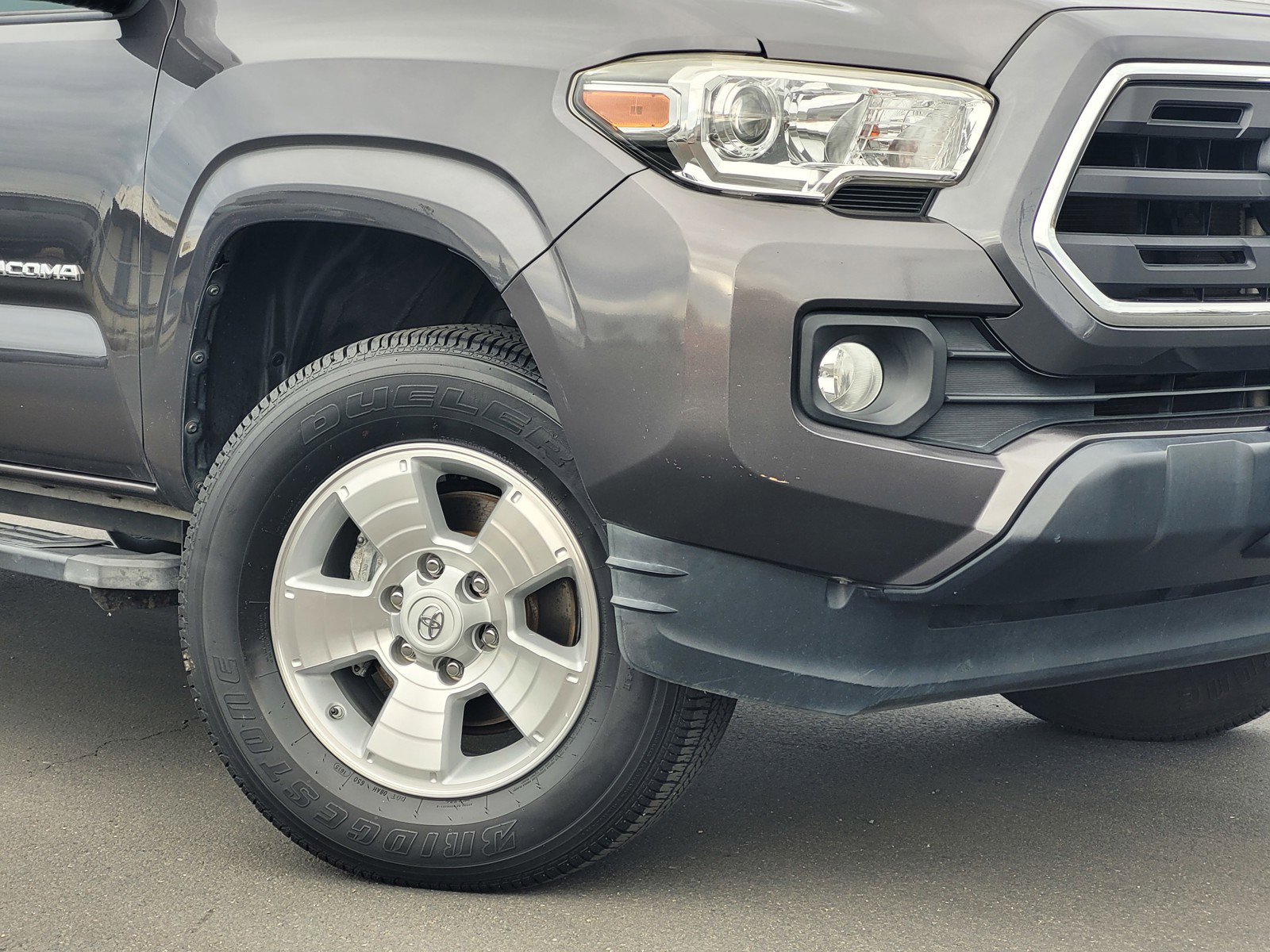 Used 2019 Toyota Tacoma SR5 image 3