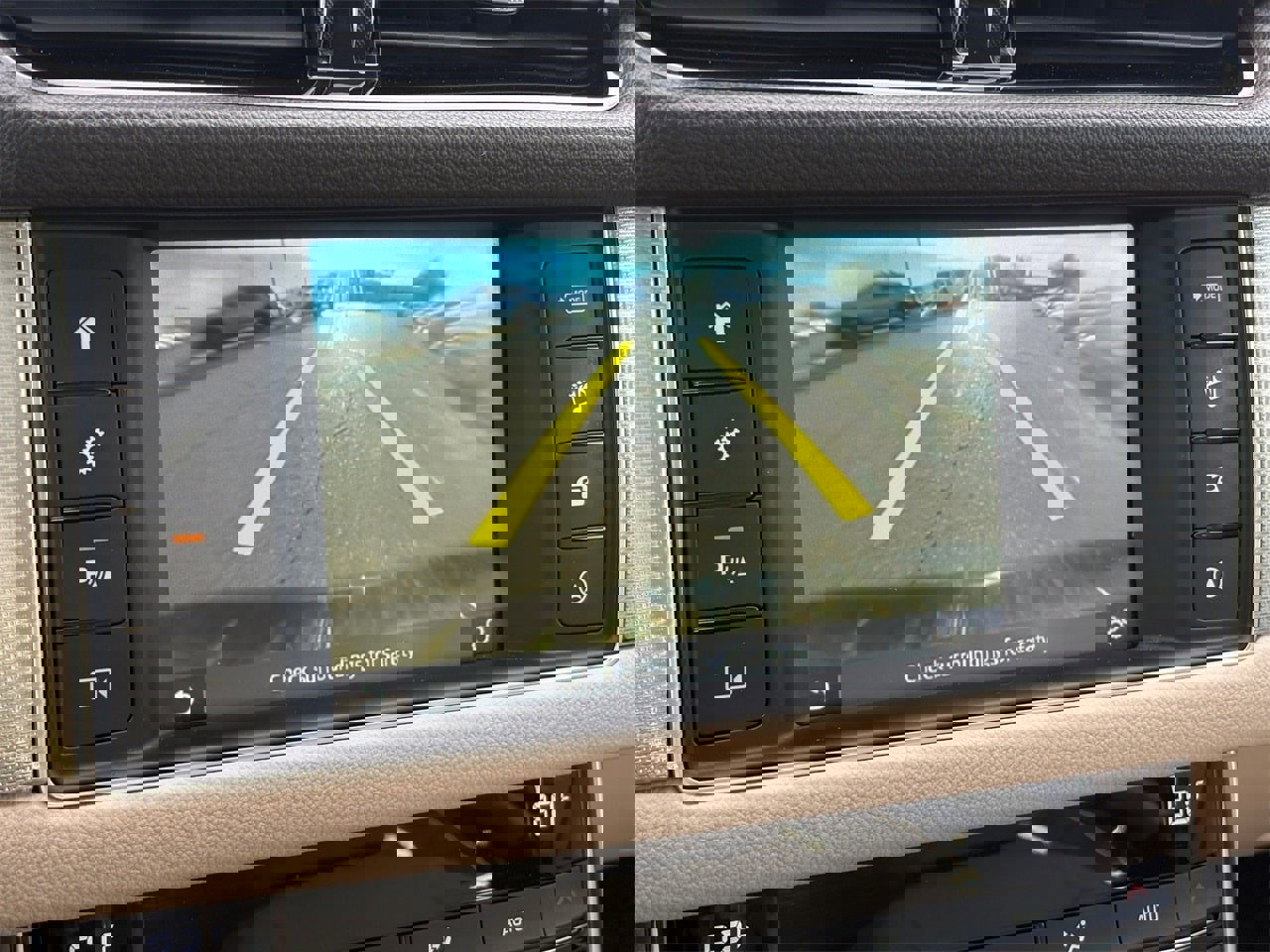 Used 2017 Jaguar XF Premium image 33