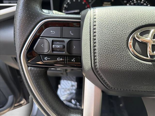 Used 2022 Toyota Tundra SR5 w/ SR5 Convenience Package AWD/4WD image 15