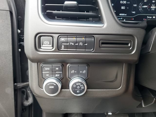 Used 2023 GMC Yukon SLT AWD/4WD image 30