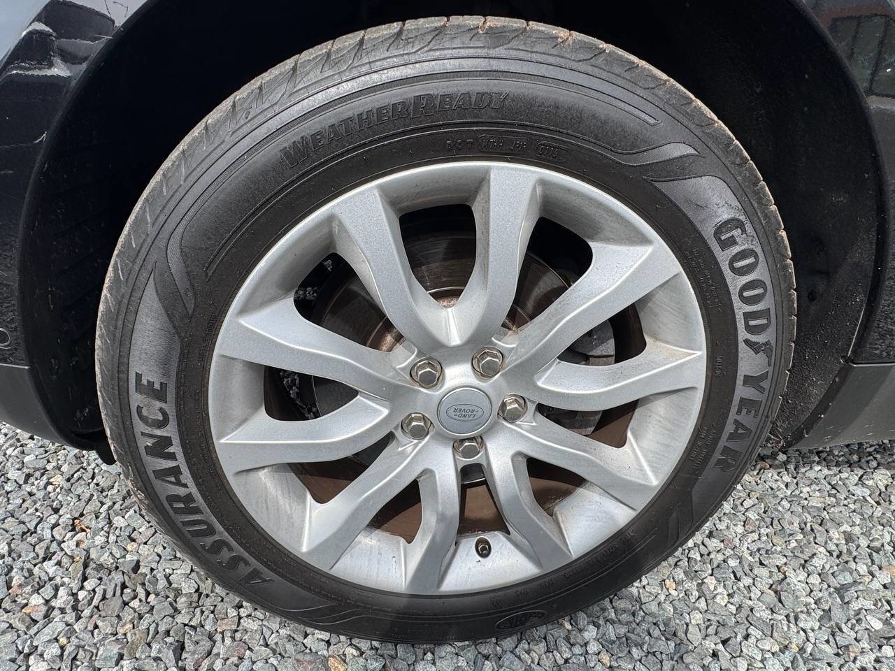 Used 2015 Land Rover Range Rover Sport HSE image 30