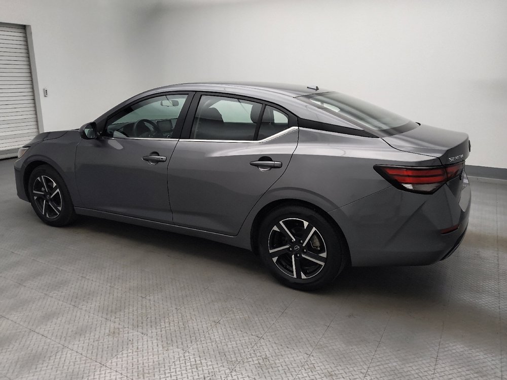 Used 2024 Nissan Sentra SV image 3