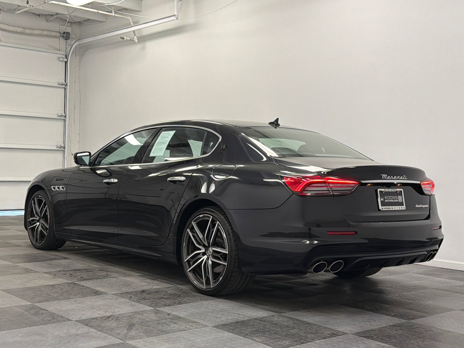 Used 2022 Maserati Quattroporte Modena image 6