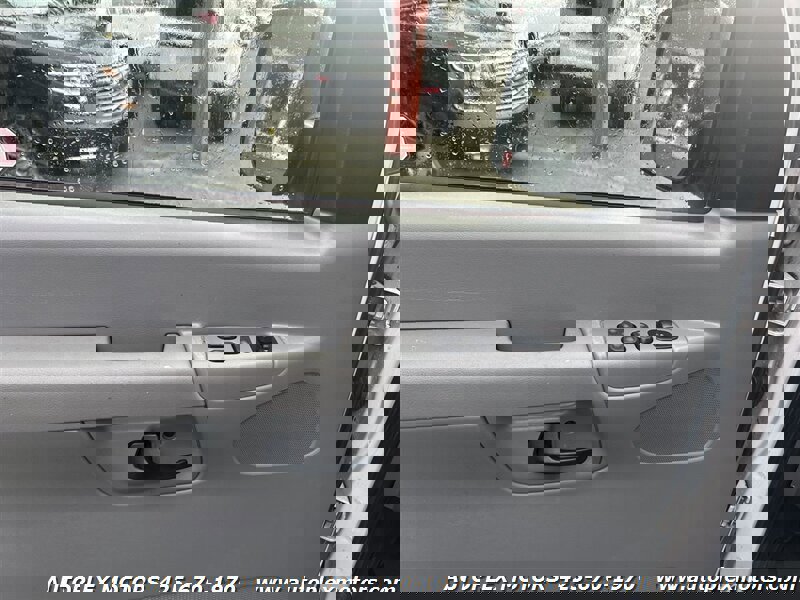 Used 2008 Ford E-250 and Econoline 250 image 10