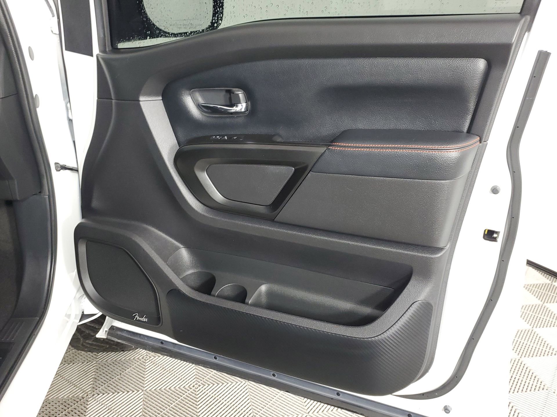Used 2024 Nissan Titan PRO-4X w/ Pro-4x Convenience Package image 23