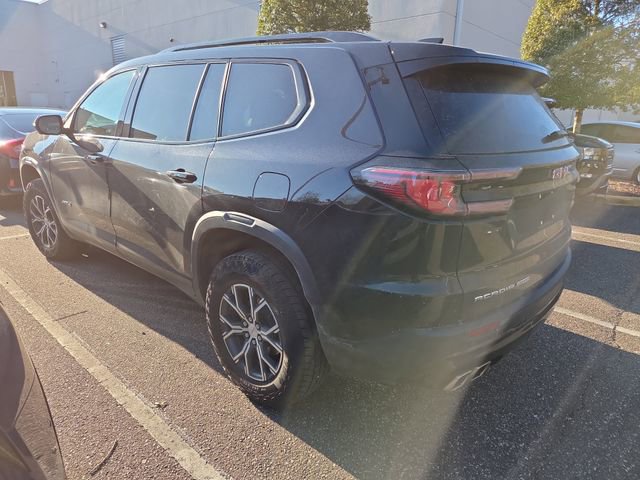 Used 2024 GMC Acadia AT4 w/ Luxury Package image 4