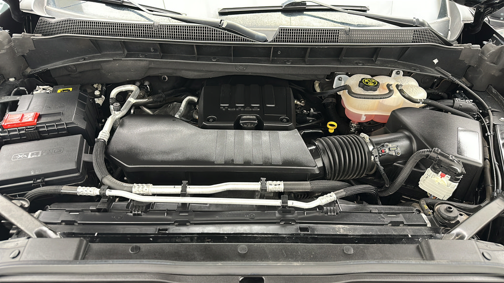 Used 2024 Chevrolet Silverado 1500 LT AWD/4WD image 25