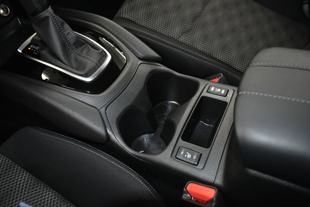 Used 2020 Nissan Rogue Sport SV w/ All-Weather Package image 12