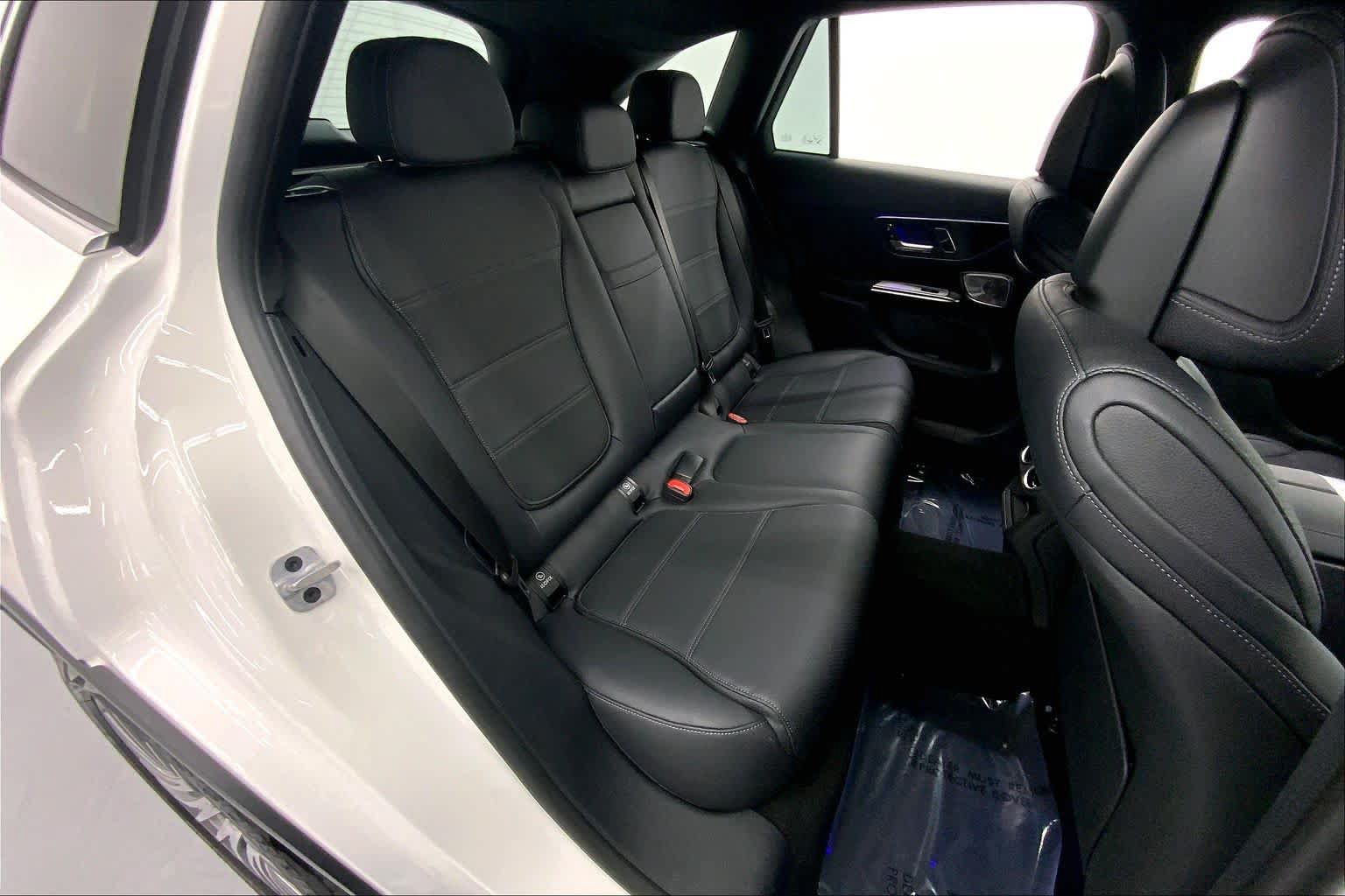 Used 2024 Mercedes-Benz GLC 300 image 13