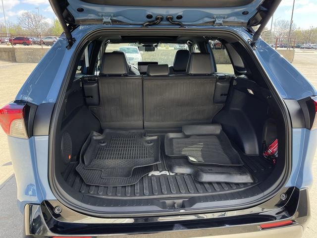 Used 2025 Toyota RAV4 XSE w/ Advanced Technology Package image 24
