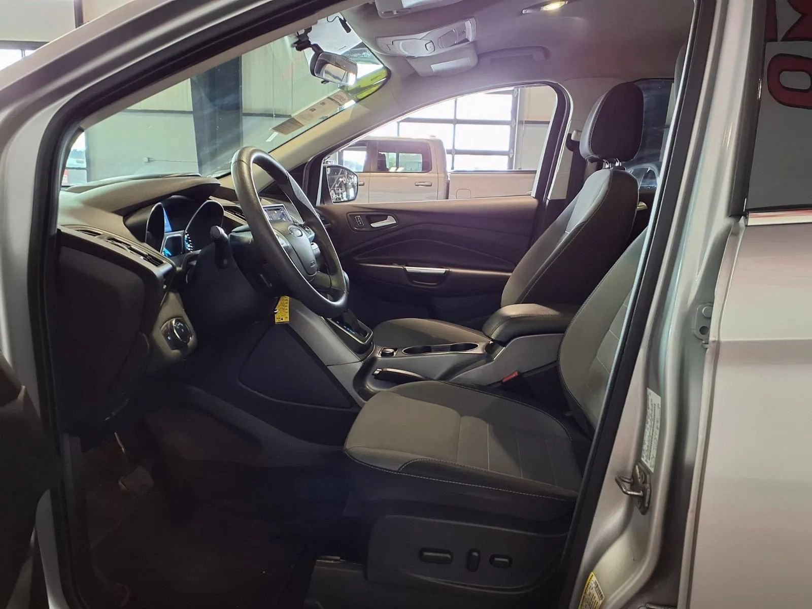 Used 2014 Ford Escape SE FWD image 17