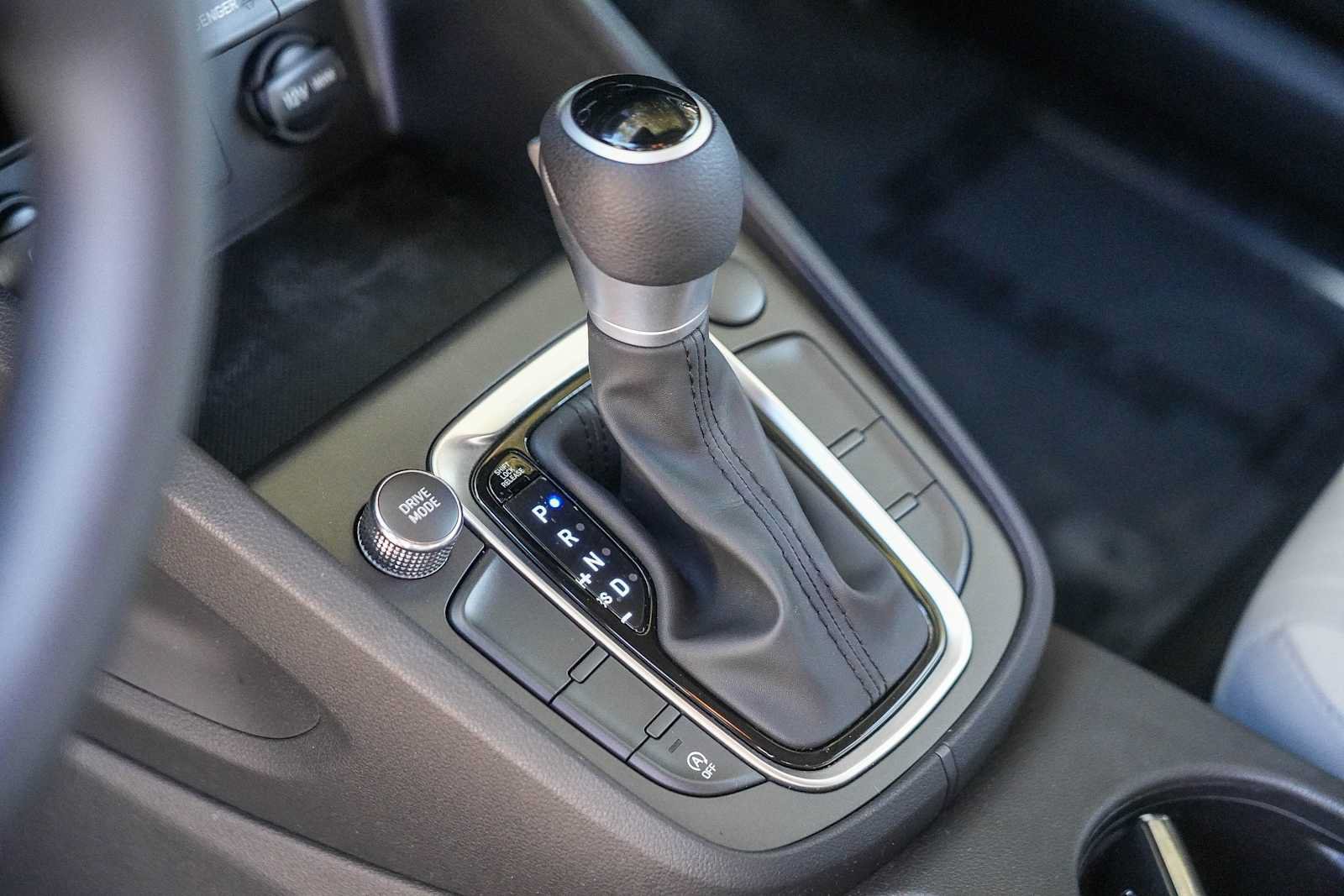 Certified 2023 Hyundai Kona SEL FWD image 19