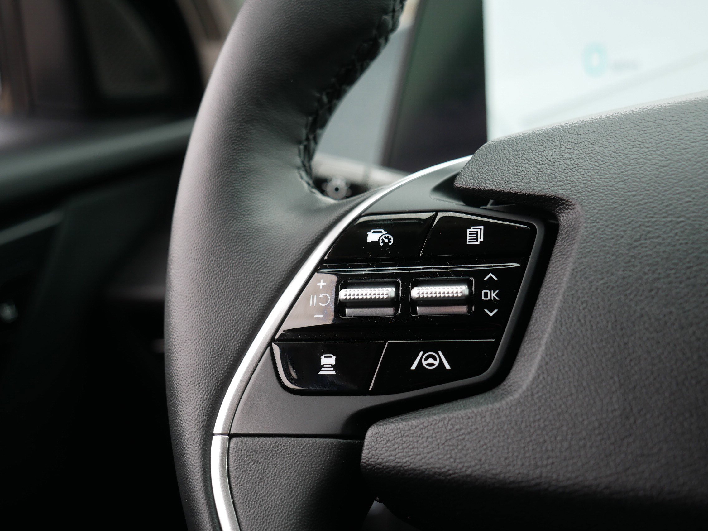 Certified 2024 Kia EV6 Wind w/ Wind Technology Package AWD/4WD image 27