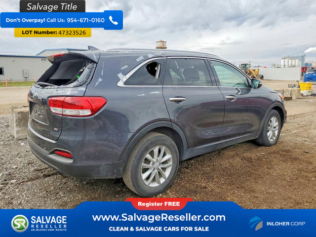 Used 2017 Kia Sorento LX w/ LX Convenience Package FWD image 4
