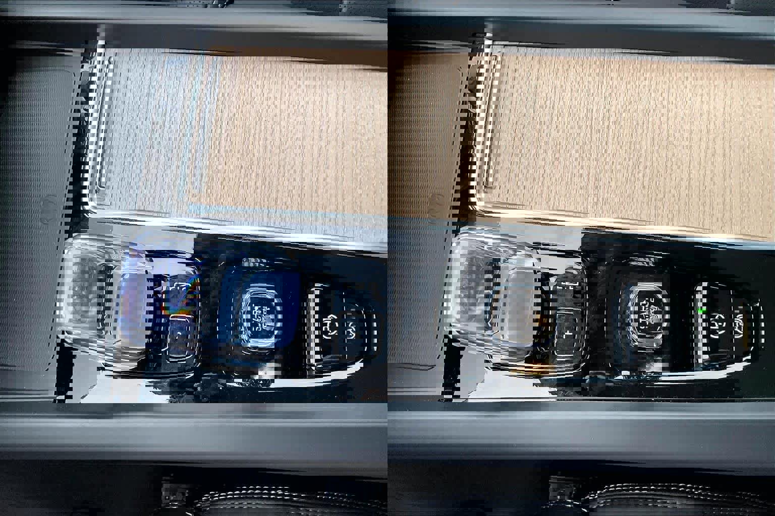 New 2026 Volvo XC60 B5 Ultra w/ Climate Package image 10