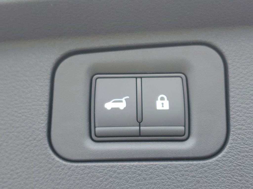 New 2025 Nissan Armada Platinum Reserve image 9