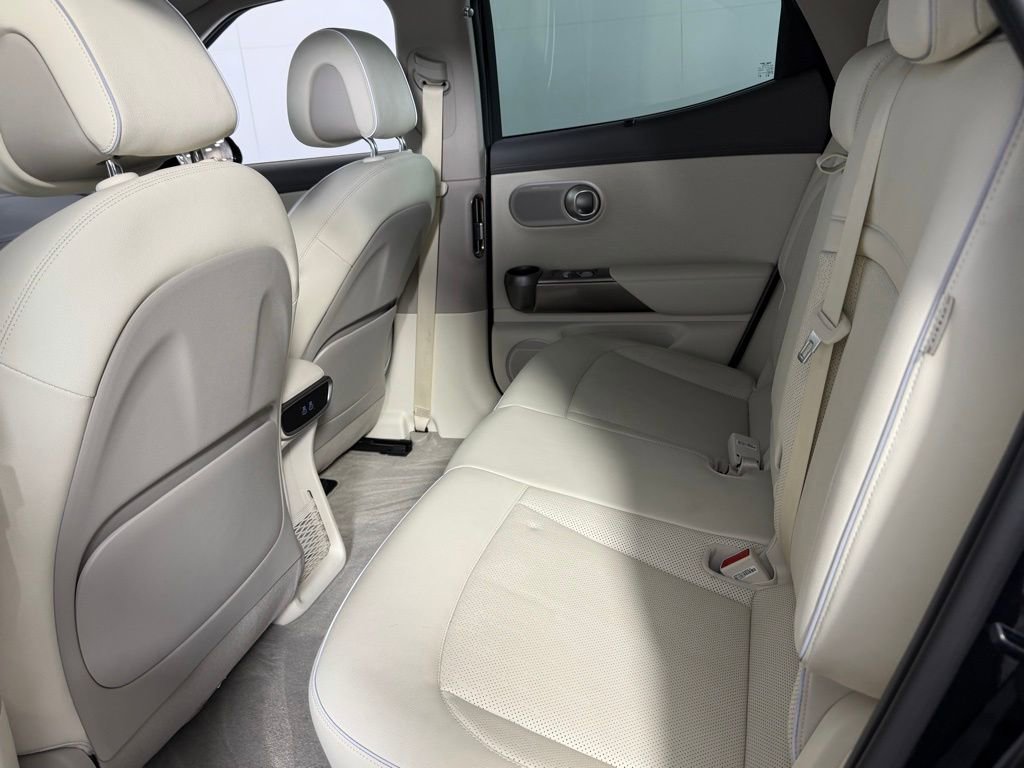 Used 2025 Genesis GV60 Advanced image 27