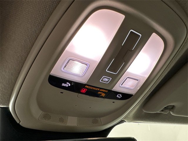 Used 2025 Volvo XC40 B5 Plus w/ Climate Package image 33