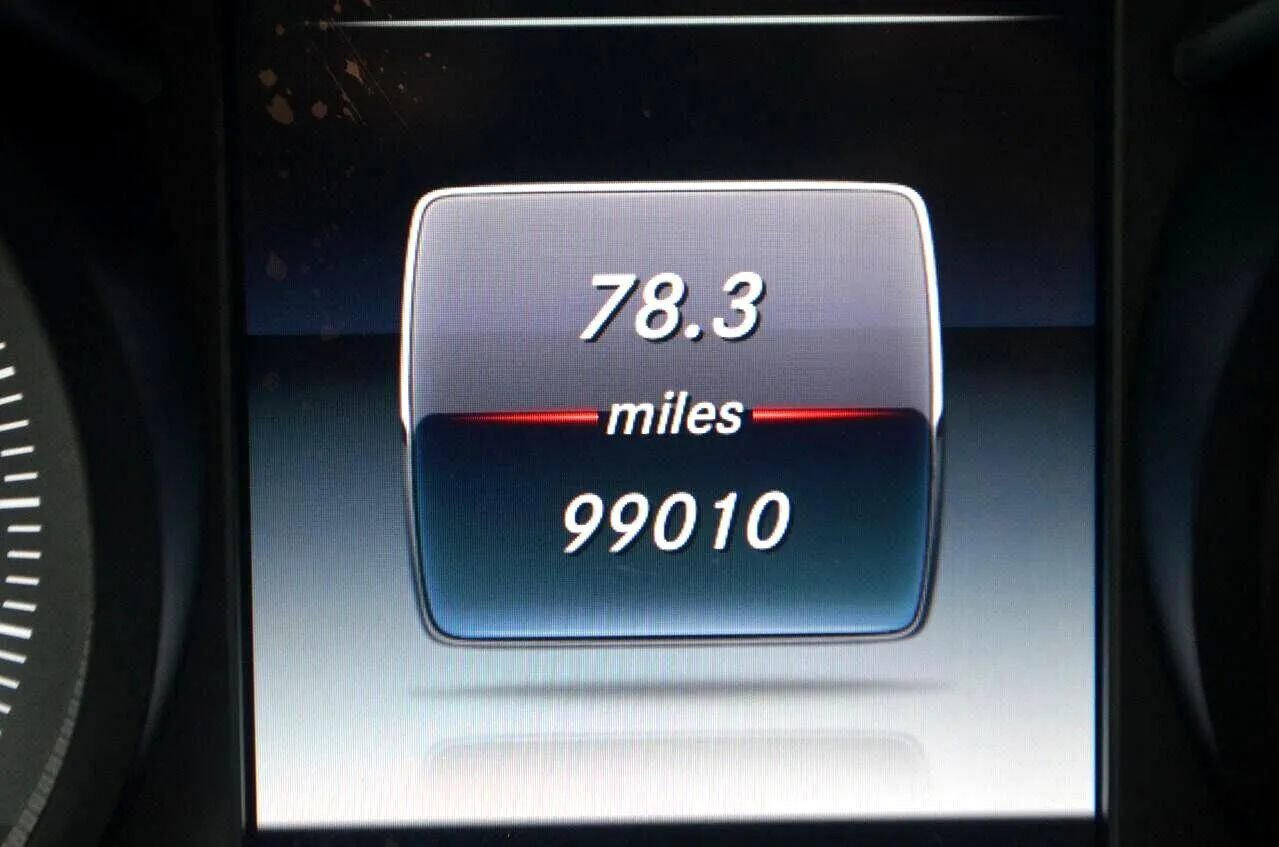 Used 2015 Mercedes-Benz C 300 Sedan image 30