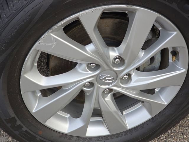 Used 2019 Hyundai Tucson SE image 19