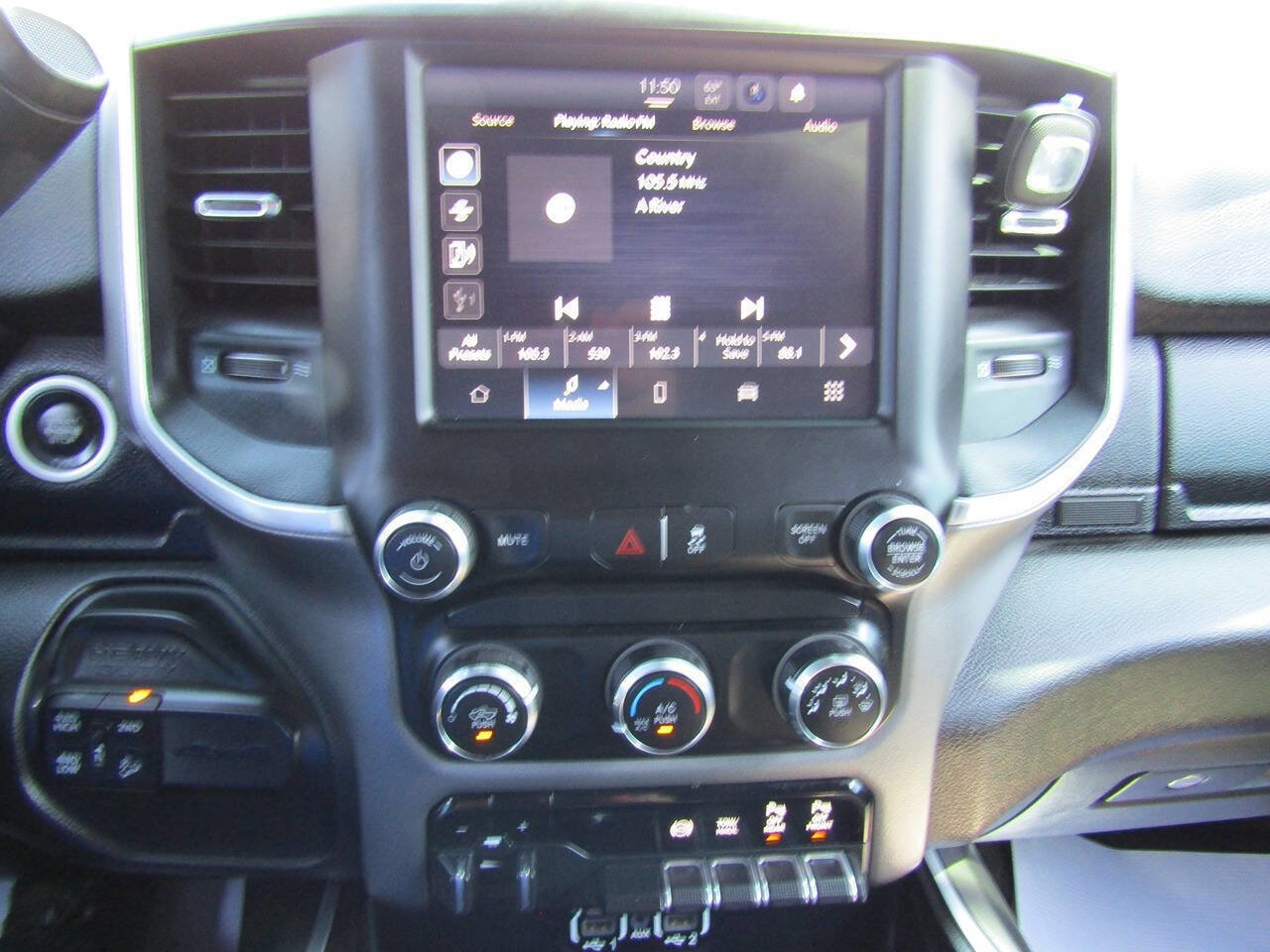 Used 2024 RAM 2500 Big Horn w/ Off Road Package image 12